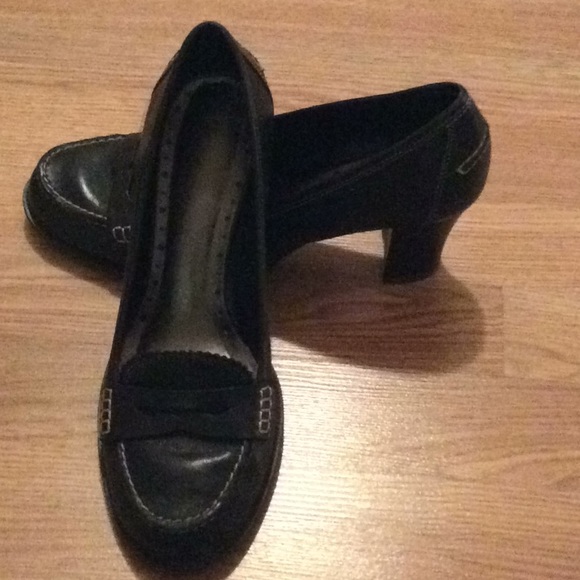 CUTE MICHELLE D BLK LEATHER LOAFERS - Picture 3 of 3